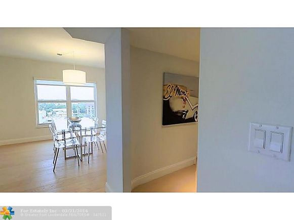 Apartamento em Frente a Praia em Fort Lauderdale, Florida -$497,500