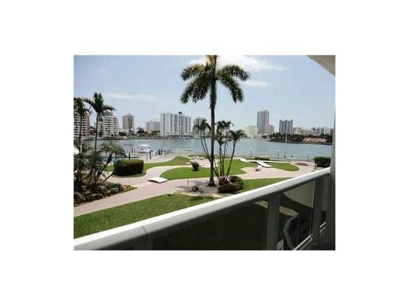 Apartamento Miami Beach com Varanda - $360,0000