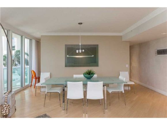 Alta Qualidade de vida neste apartamento de luxo - Aventura - Miami - $550,000