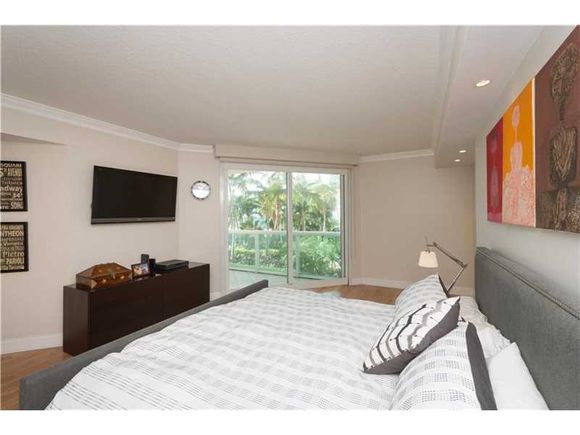 Alta Qualidade de vida neste apartamento de luxo - Aventura - Miami - $550,000