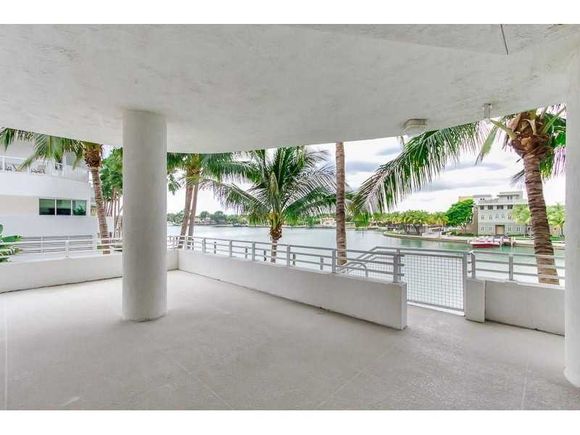 Apartamento a venda no Indian Creek Drive - Miami Beach -$350,000 