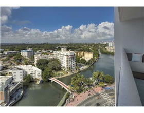 1 Hotel & Homes Resort - South Beach - 5 Estrelas - $2,000,000   