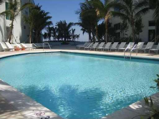 Luxuoso Apartamento no Quantum on the Bay, em Miami $274,900