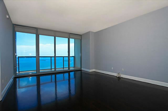 Apartamento em Condomínio com 1 Quarto em Miami $344,900