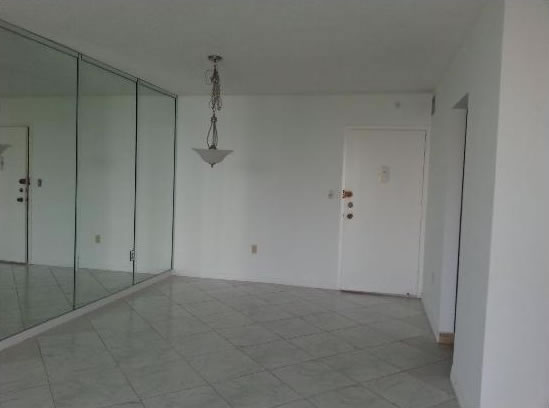 Apartamento de 2 Quartos em Condomínio em Miami $184,900