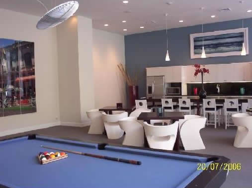 Apartamento Novo no Coração de Aventura, Miami $300,000