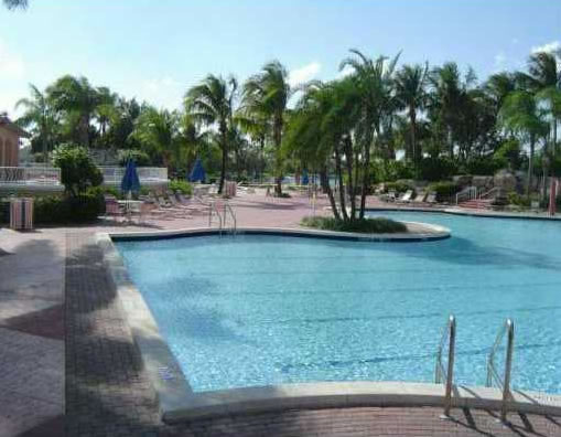 Apartamento de 3 Quartos em Excelente Condomínio em Doral Isles, Miami $289,900
