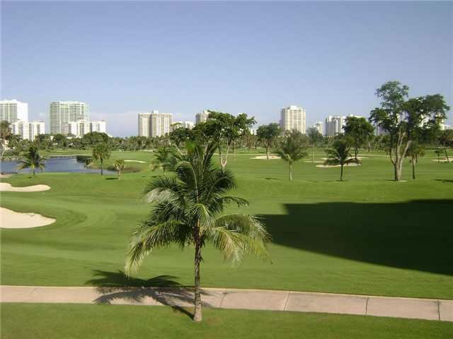 Apartamento no Coronado Condo, em Aventura, Miami $210,000