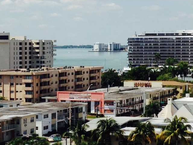 Apartamento em Miami Beach $350,000