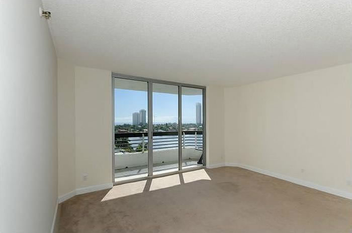 Aventura - Miami - Apartamento Predio Alto - 2 Quartos $400,000