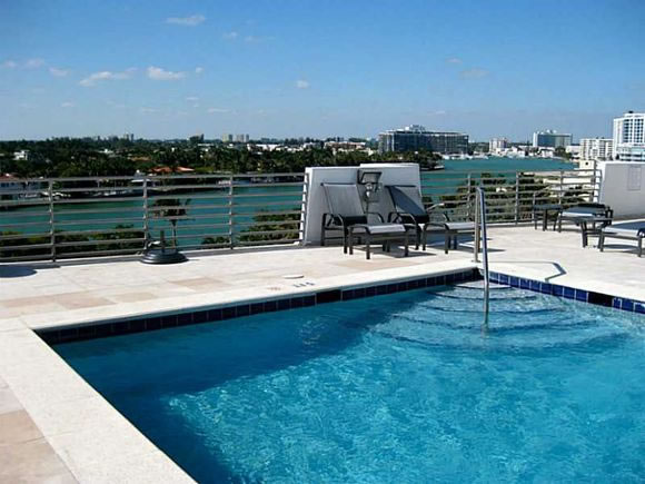 Apartamento Chique Miami Beach $395,000 