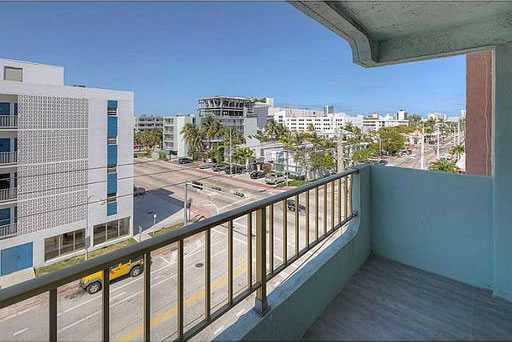 Apartamento Reformado a 2 quadras da Lincoln Rd. - South Beach - Miami Beach $280,000