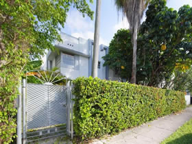 Apartamento com estacionamento reservado em South Beach - Miami $239,000