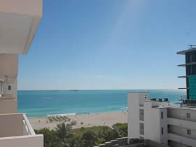 Apartamento em frente a praia no Ocean Drive - South Beach $449,000