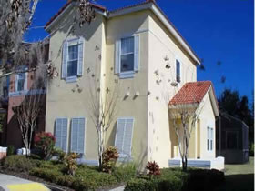 Townhouse em Área Próxima da Disney $185,000