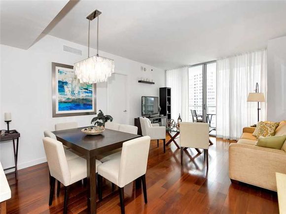 Apartamento de Luxo no predio Icon Brickell no Ave. Brickell - Downtown Miami - $890,000 
