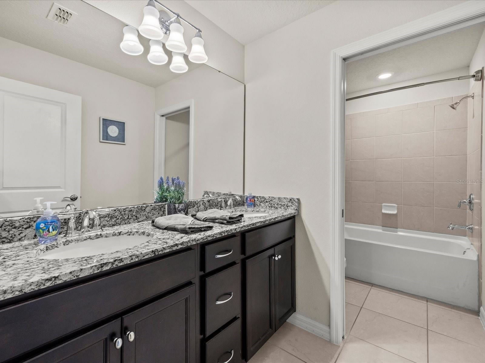Windsor Island Resort Casarao 7 dormitorios todo mobiliado - $750,000
