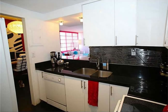 Apartamento em Frente à Baía em Miami Beach $399,000