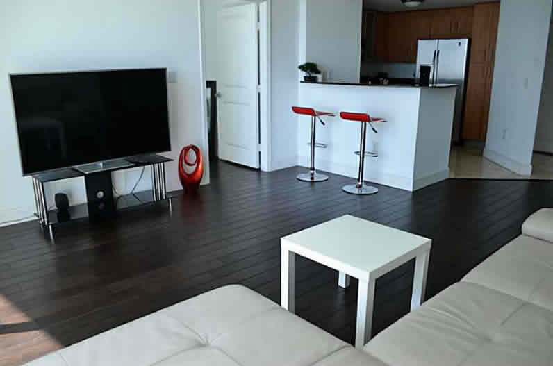 Apartamento de 2 Quartos em Bay Harbor Islands, Miami $385,000