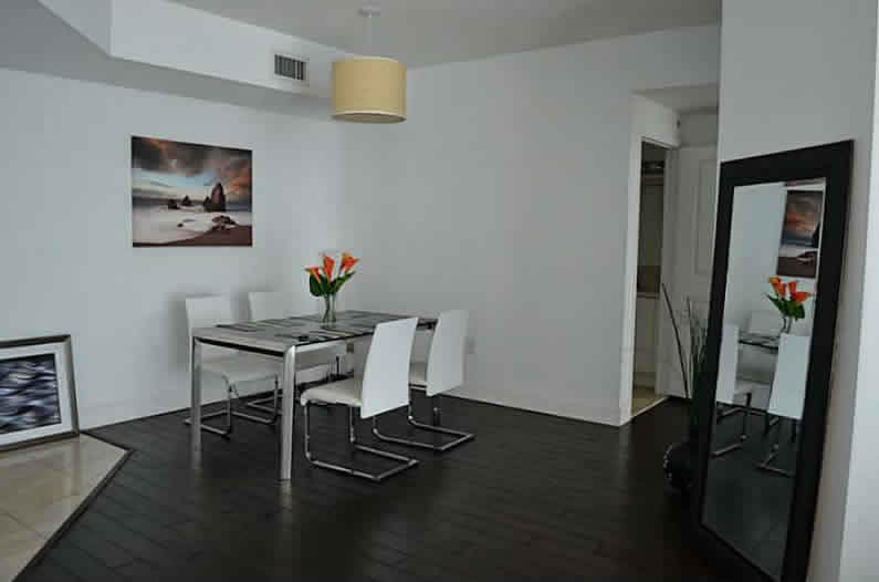 Apartamento de 2 Quartos em Bay Harbor Islands, Miami $385,000