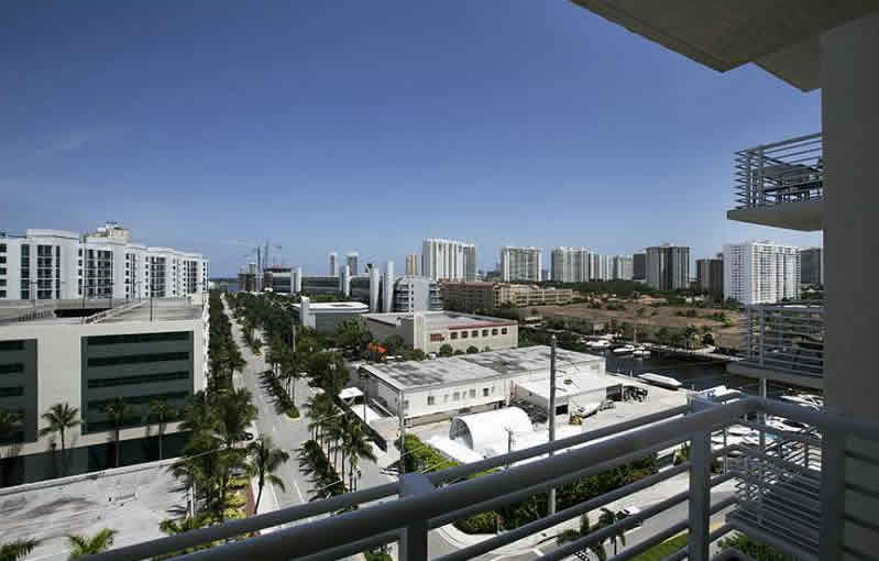 Apartamento 2 quartos todo reformado em Aventura - Miami $355,000