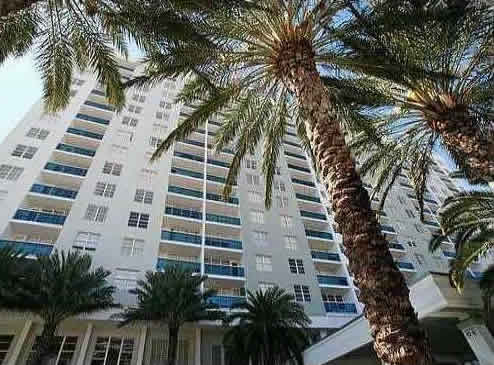 Apartamento pertinho da praia em Miami Beach $249,000