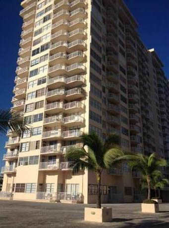 Apartamento de 2 quartos com 2 varandas em Aventura - Miami $305,000