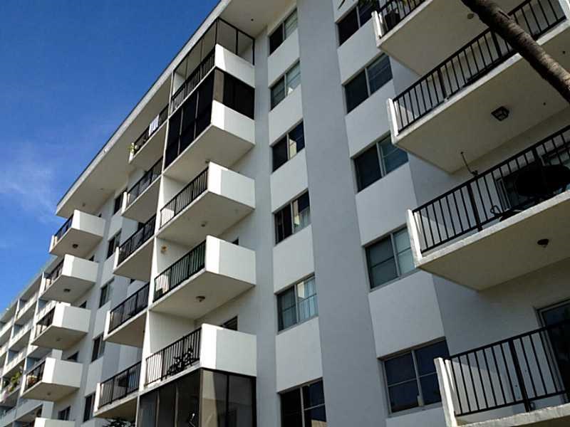 Apartamento chique com varanda em South Beach - Miami Beach $265,000