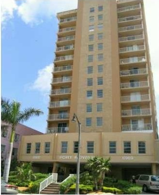 Apartamento em frente a praia - Collins Ave em Miami Beach $259,000
