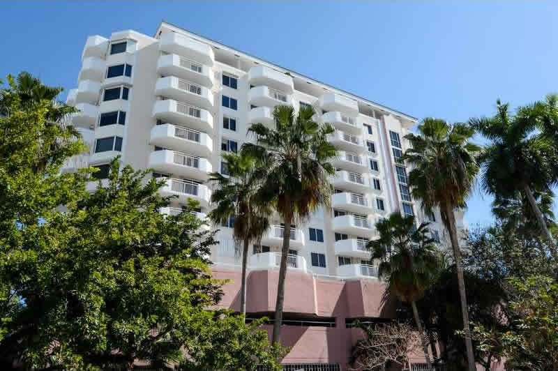 Apartamento de 2 quartos ao lado do Lincoln Road - South Beach - Miami Beach $449,000
