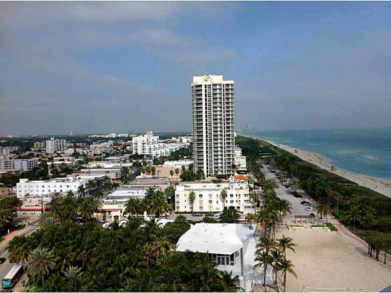Apto. em frente a praia com varanda em Miami Beach $338,000