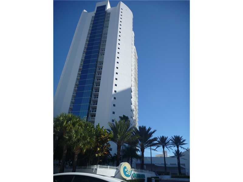 Apartamento em frente a praia em Sunny Isles - Miami Beach $900,000